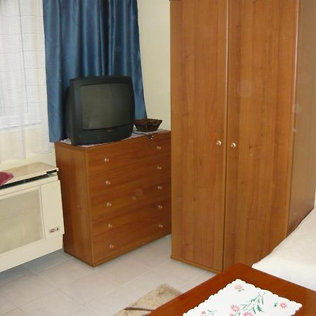 Galagonyas Apartman Eger Rom bilde